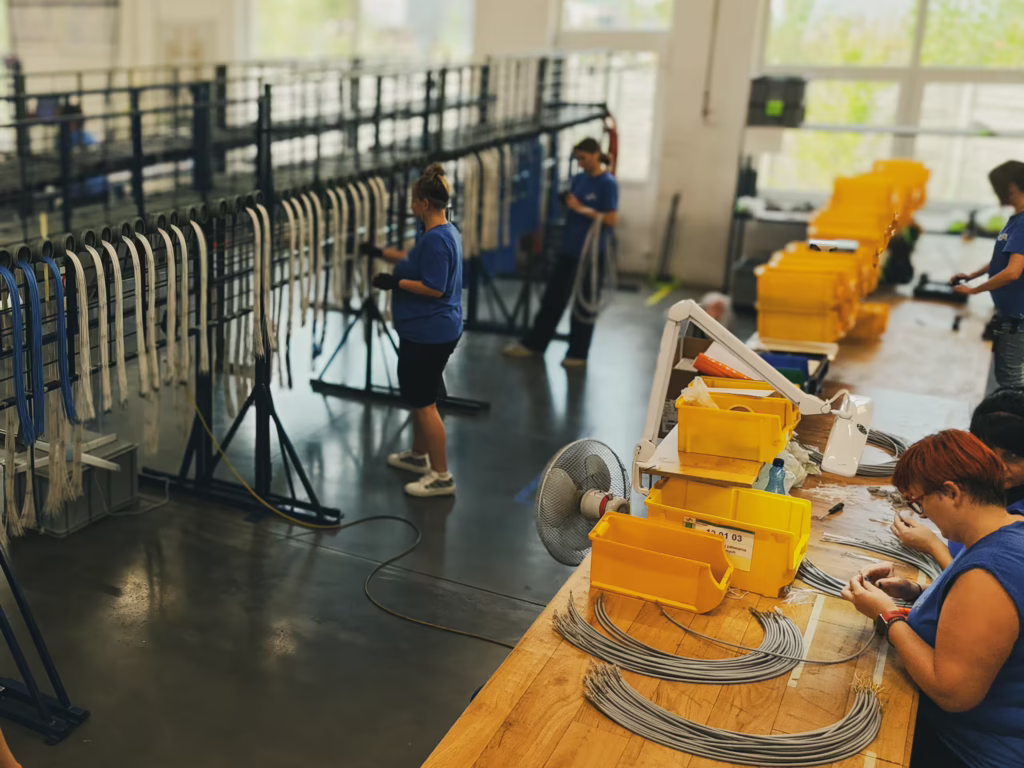 Montaż wiązek elektrycznych Starpol