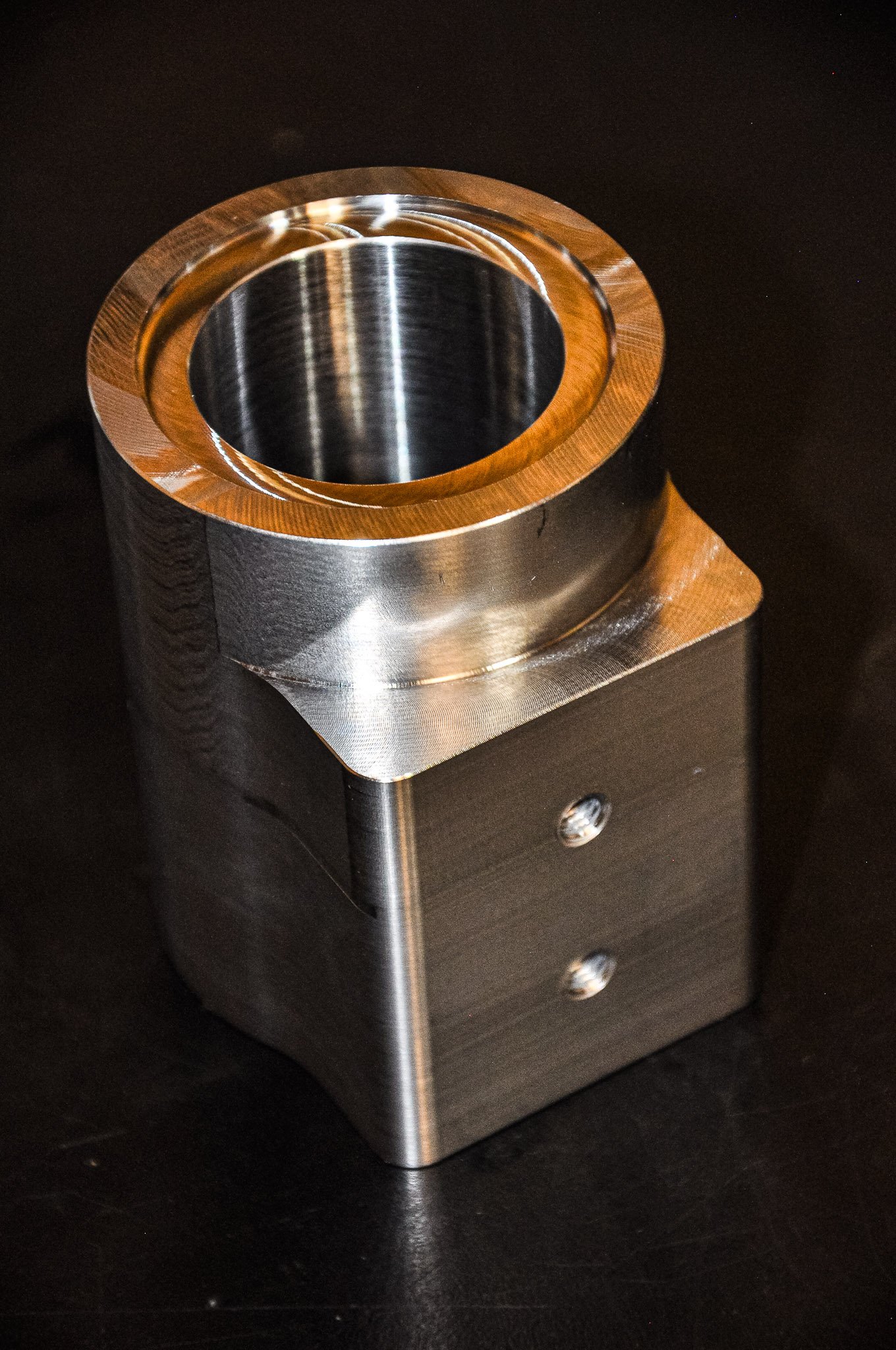 CNC-machined component in repeatable serial production