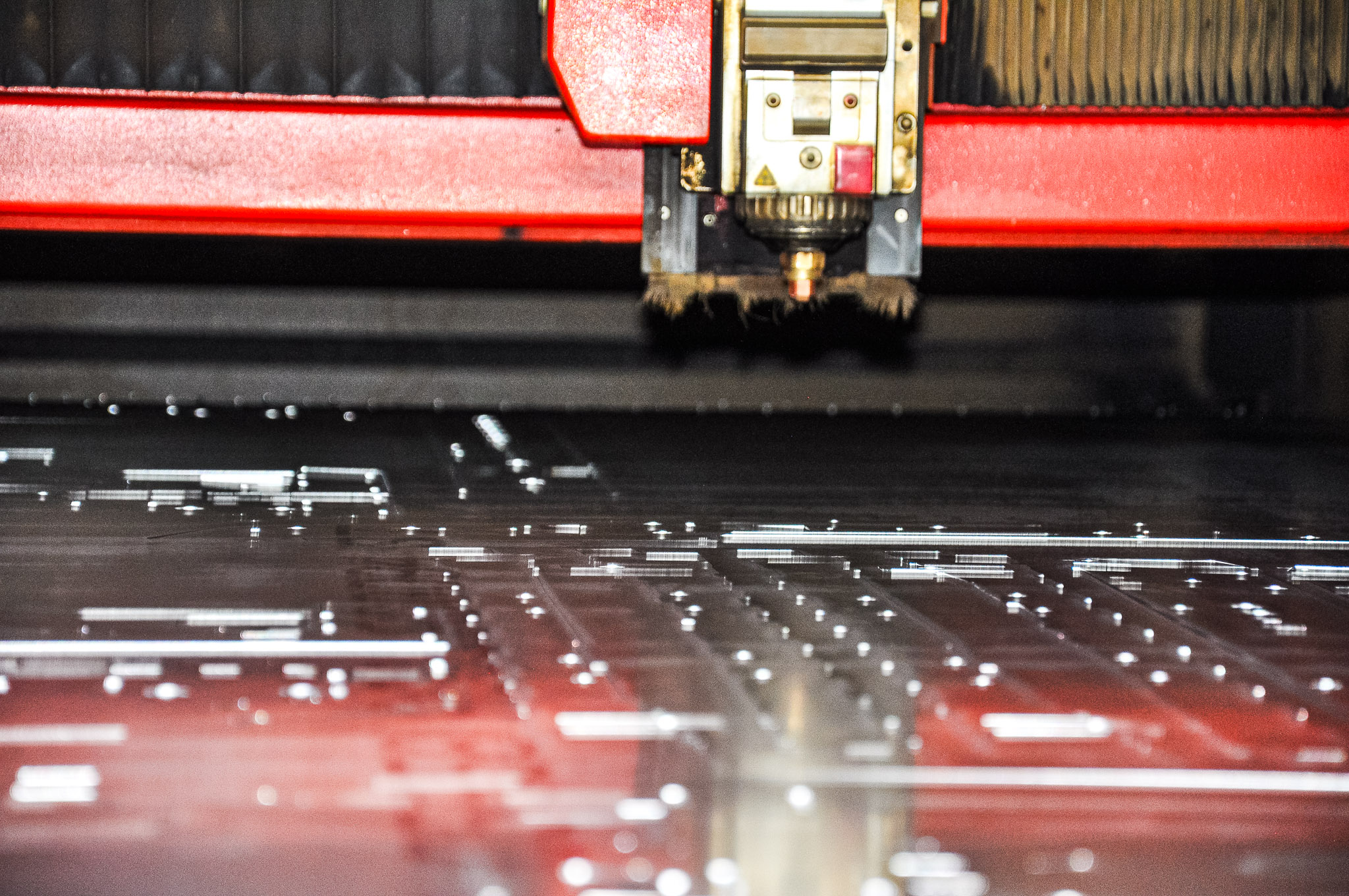 Cięcie laserowe blach w zakładzie STARPOL