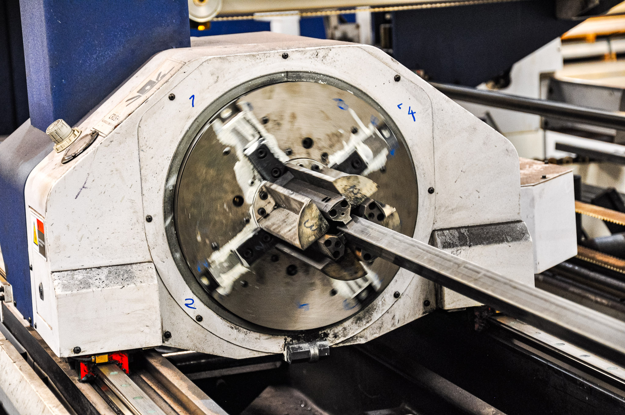 Komponenty metalowe dla transportu w STARPOL