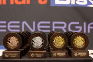 Statuetki dla sponsorów Bushi-Do Cup 2026 w Starachowicach